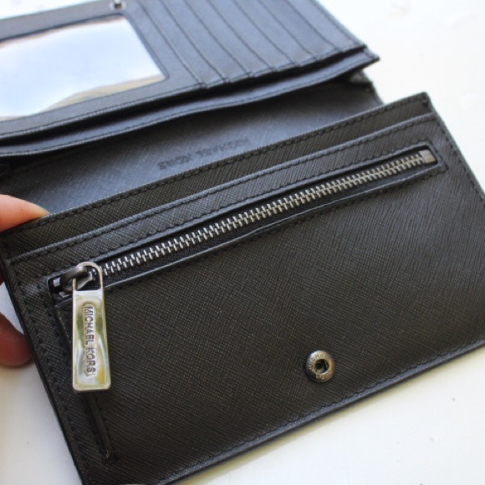 Michael Kors jet set wallet - Picture 4 of 10
